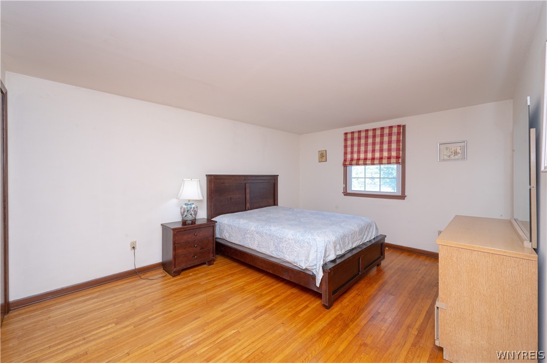1042 Maple Road Amherst, NY 14221 - Photo 14 of 38