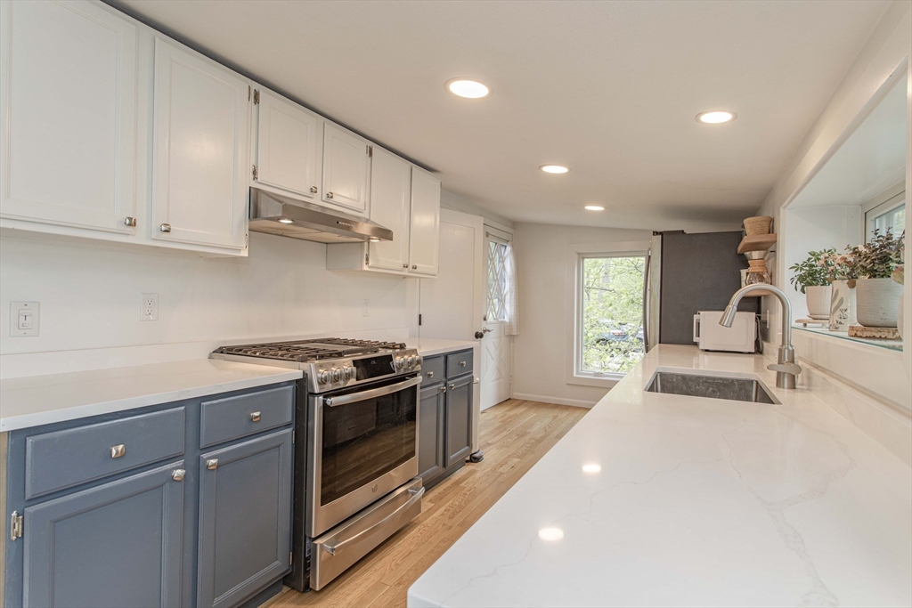 97 Dudley Road Wayland, MA 01778 - Photo 23 of 36 Gallery Image 23