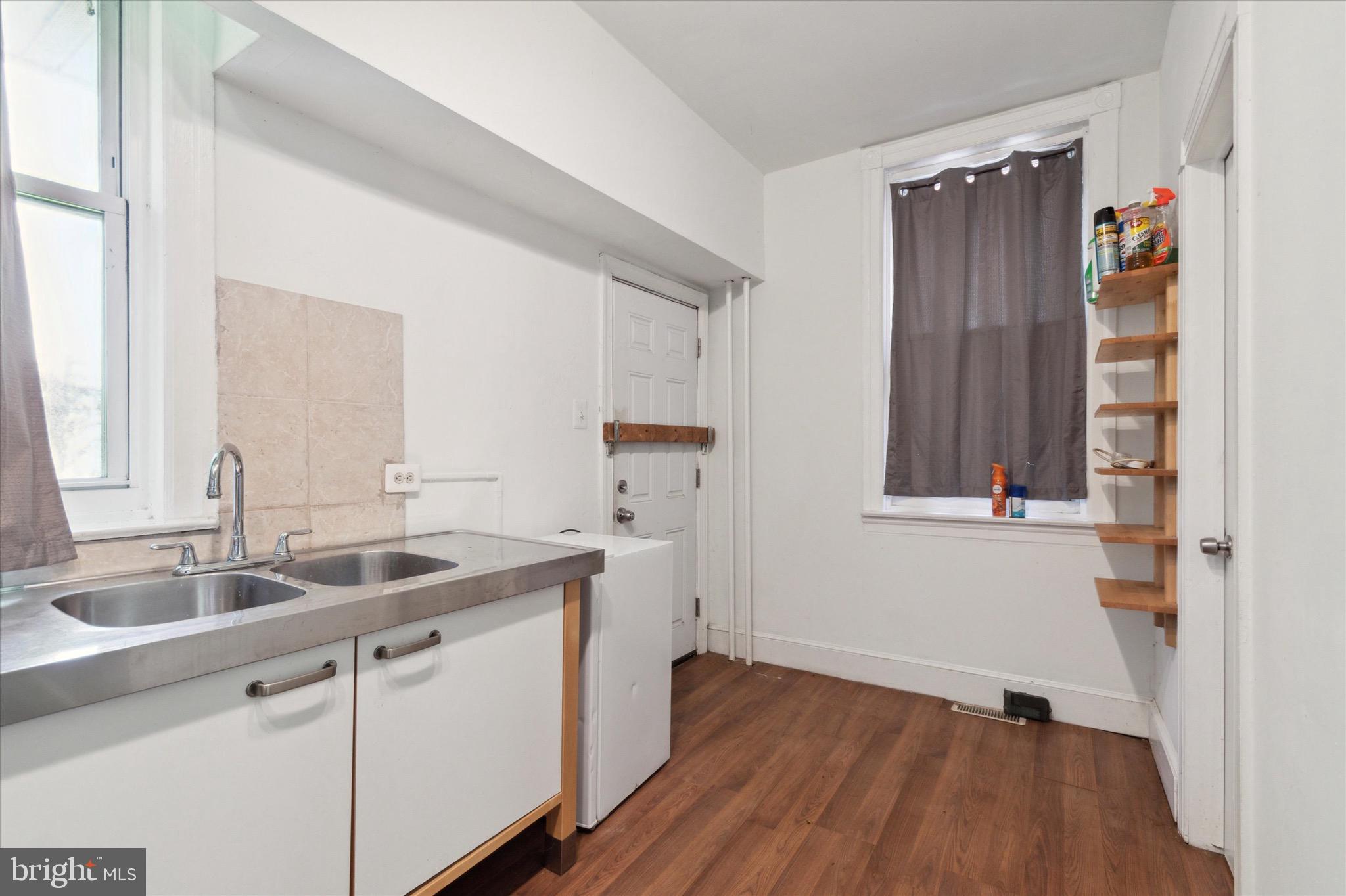 5841 North 12th Street, Unit 2 Philadelphia, PA 19141 - Photo 8 of 16
