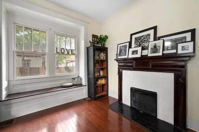 $325,000 | 100 Corsicana Street, Hillsboro, TX 76645