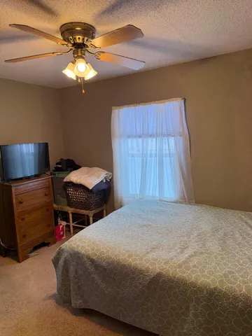 $1,250 | 320 East Main Street, Hayfield, MN 55940