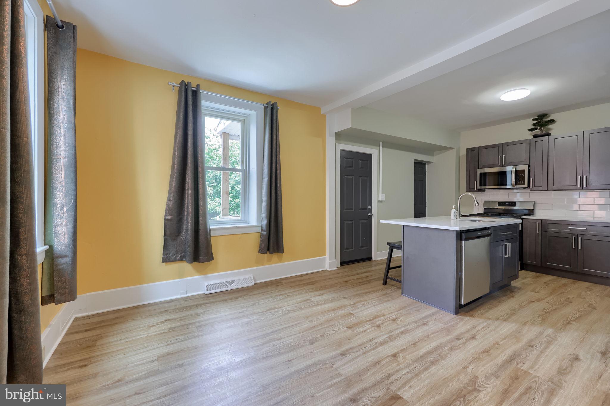 217 North Charles Street Red Lion, PA 17356 - Photo 11 of 37