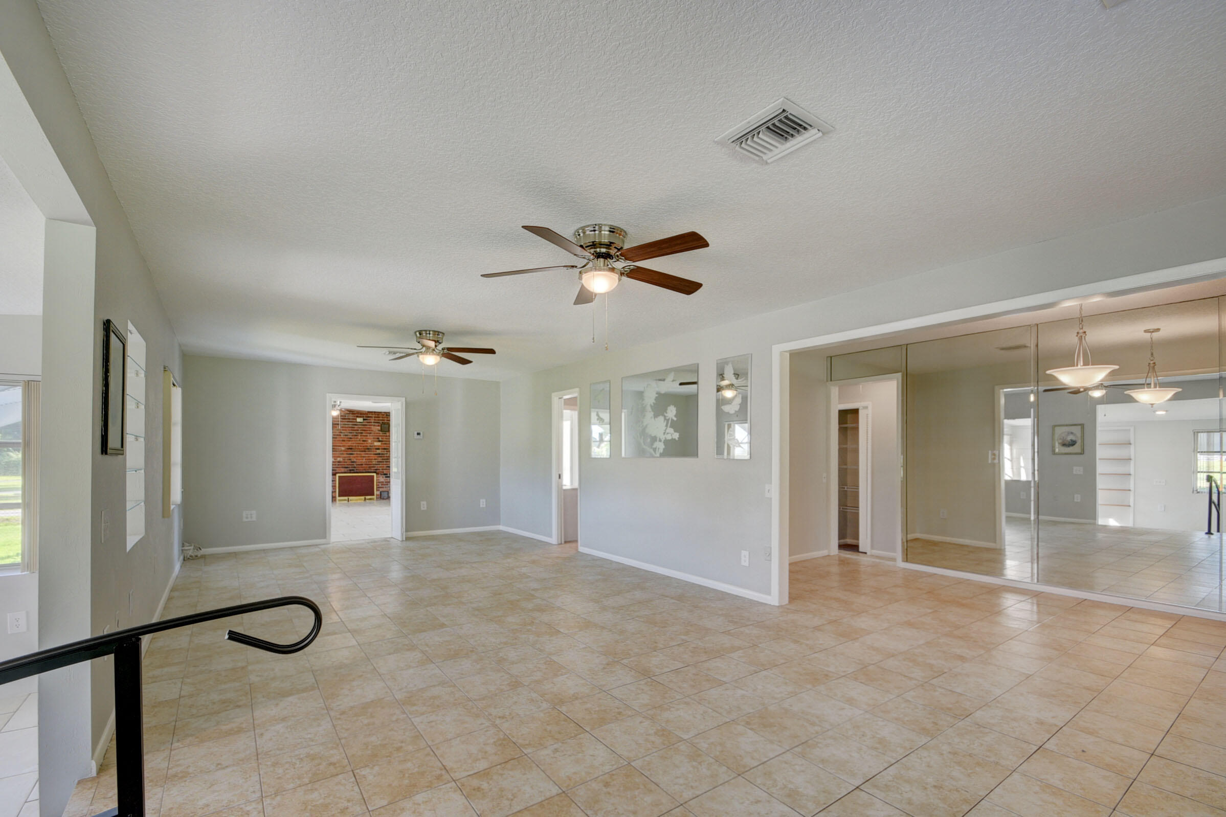 6698 Belvedere Road West Palm Beach, FL 33413 - Photo 11 of 57 10_house (10)