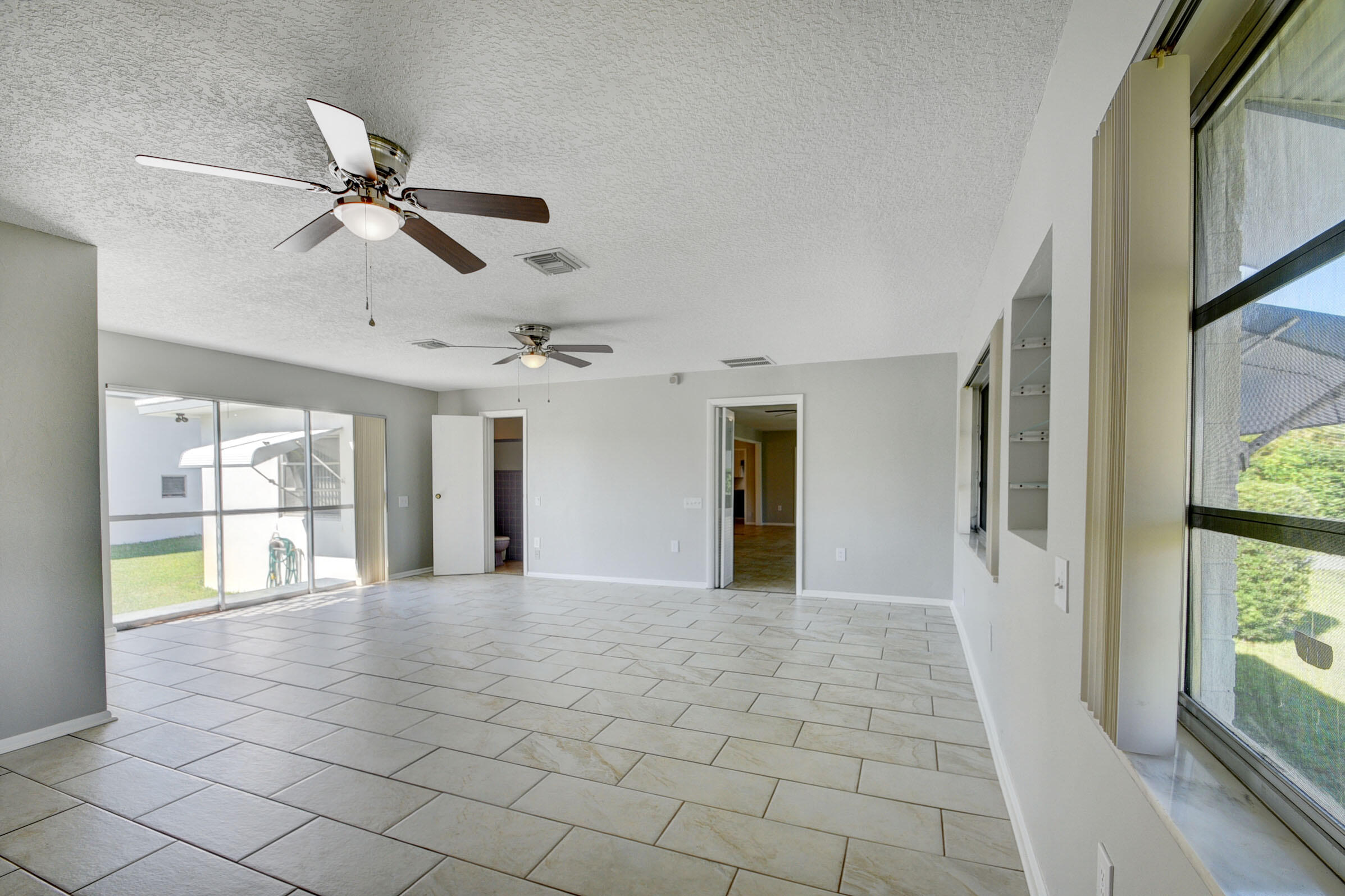 6698 Belvedere Road West Palm Beach, FL 33413 - Photo 24 of 57 22_house (22)