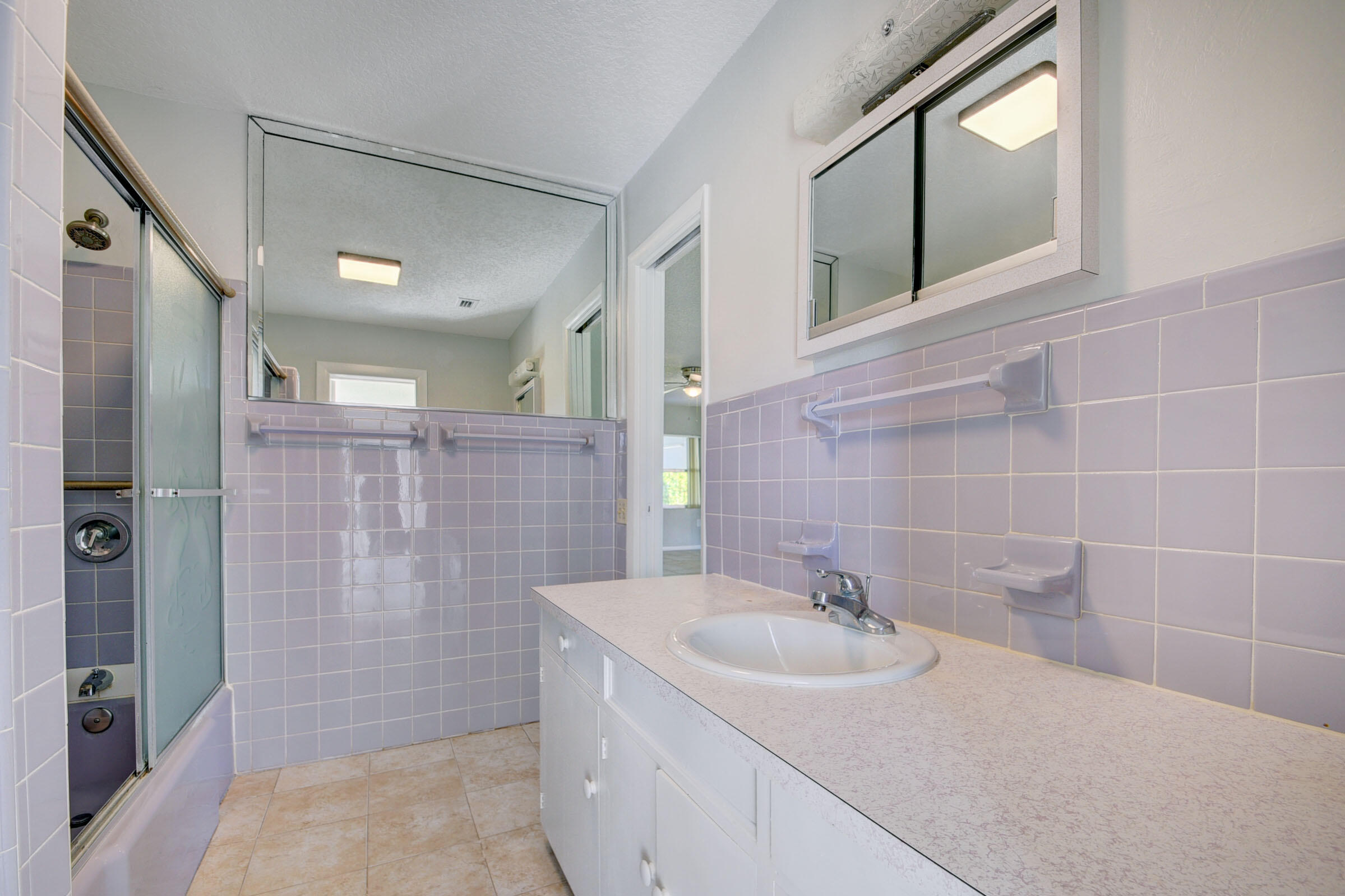 6698 Belvedere Road West Palm Beach, FL 33413 - Photo 25 of 57 23_house (23)