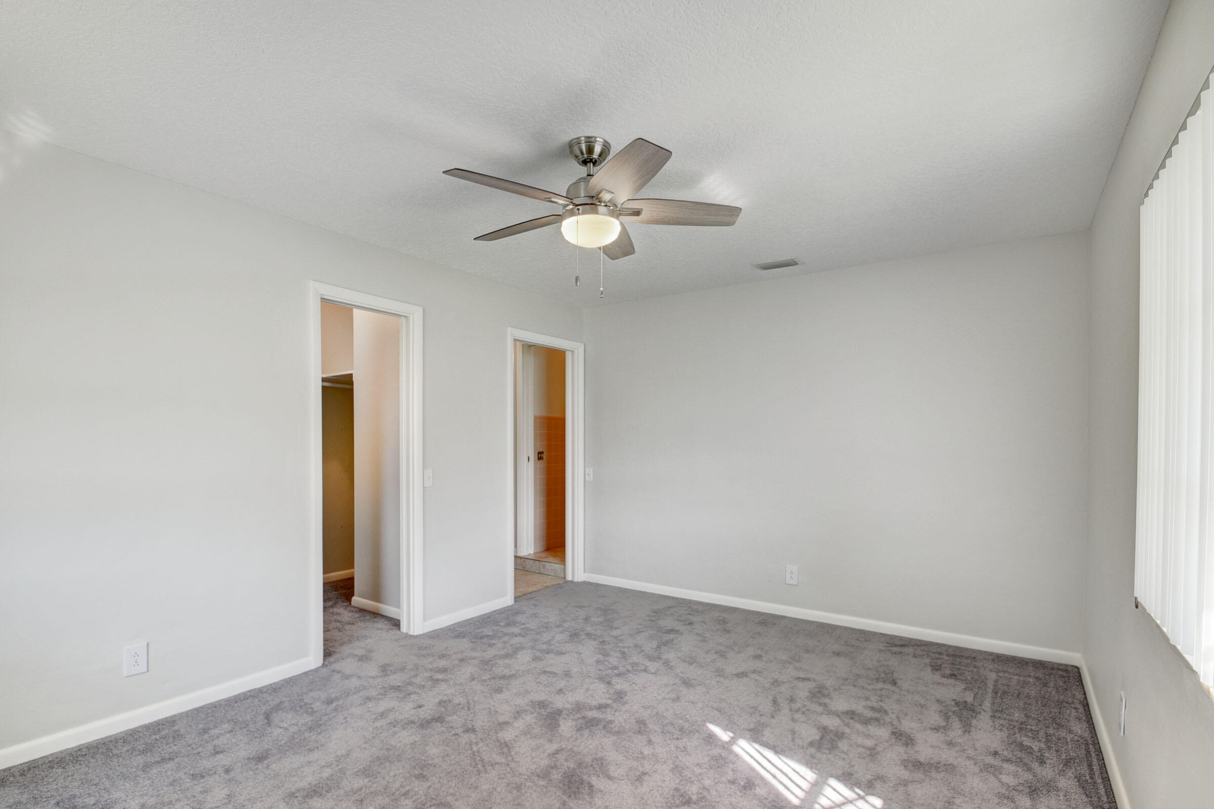 6698 Belvedere Road West Palm Beach, FL 33413 - Photo 29 of 57 27_house (27)
