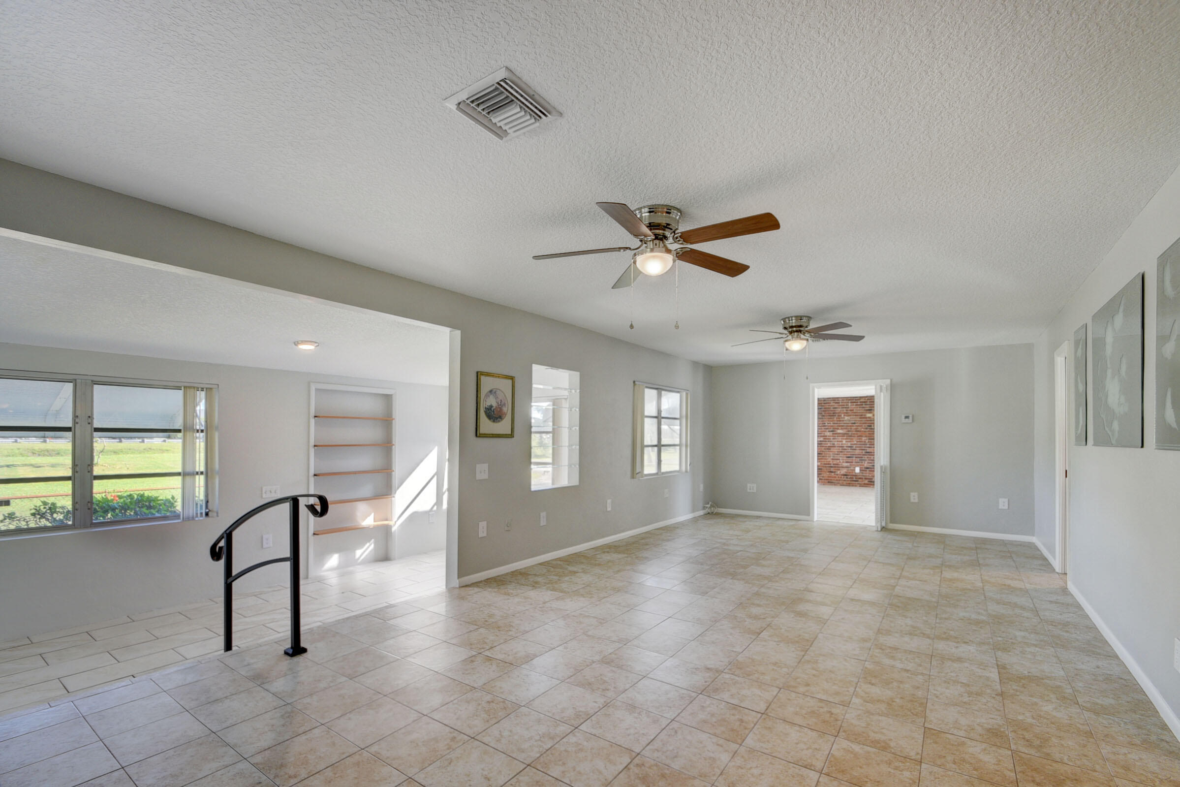 6698 Belvedere Road West Palm Beach, FL 33413 - Photo 10 of 57 09_house (9)