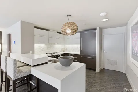 $949,000 | 435 China Basin Street, Unit 210, San Francisco, CA 94158