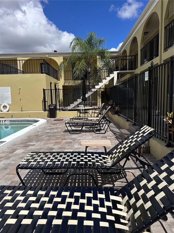 3206 West Azeele Street, Unit 219 Tampa, FL 33609 - Photo 17 of 21