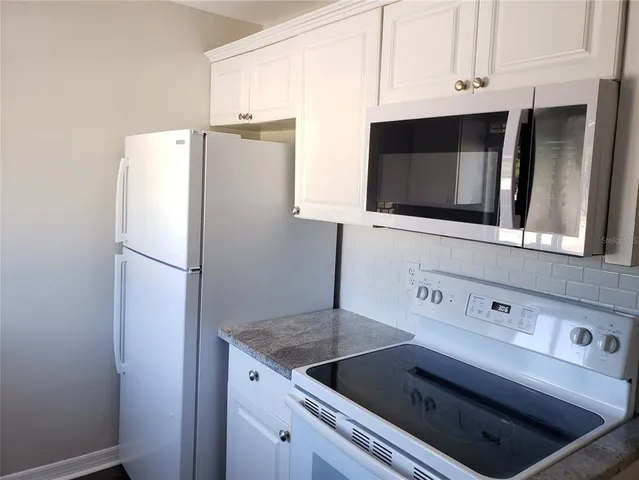 $1,595 | 3206 West Azeele Street, Unit 219, Tampa, FL 33609