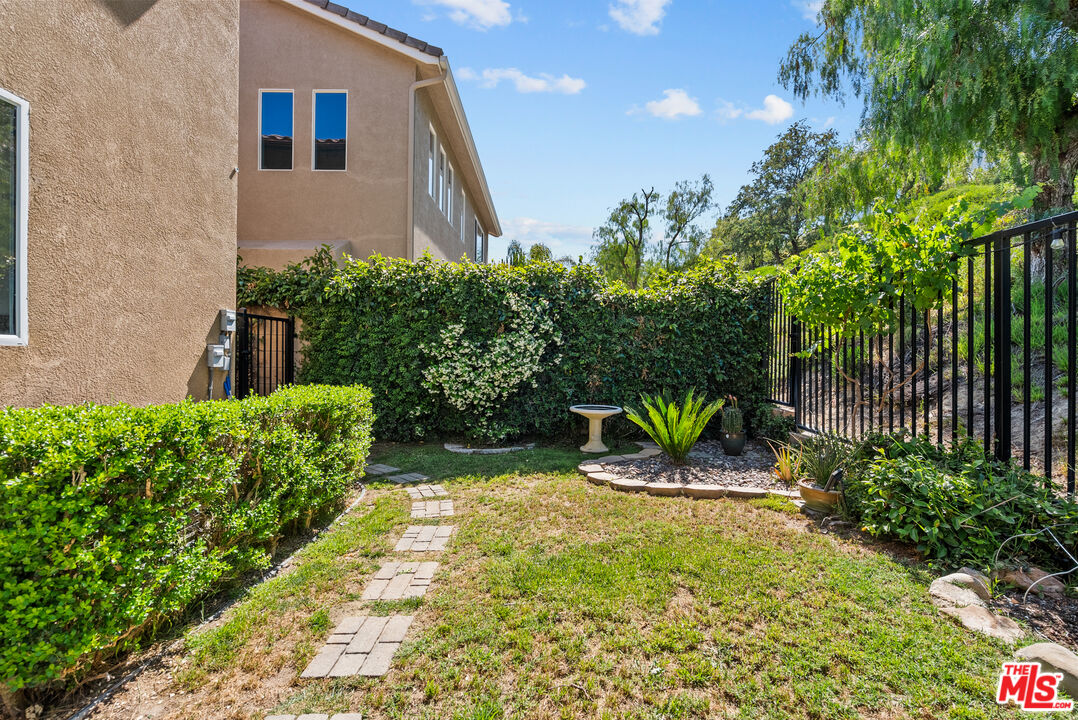 25618 Henley Way Stevenson Ranch, CA 91381 - Photo 39 of 47