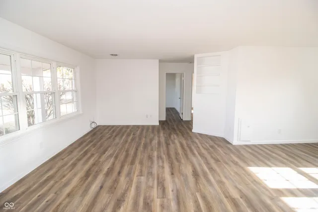 $159,900 | 115 East McAllister Road, Windfall, IN 46076