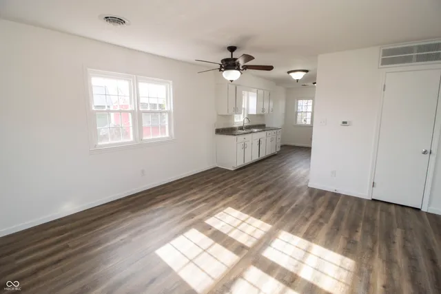 $159,900 | 115 East McAllister Road, Windfall, IN 46076