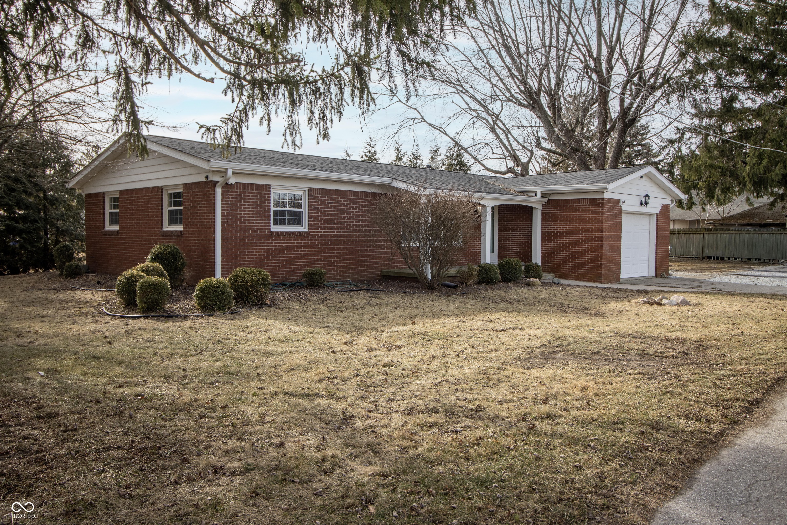 115 East McAllister Road Windfall, IN 46076 - Photo 4 of 36