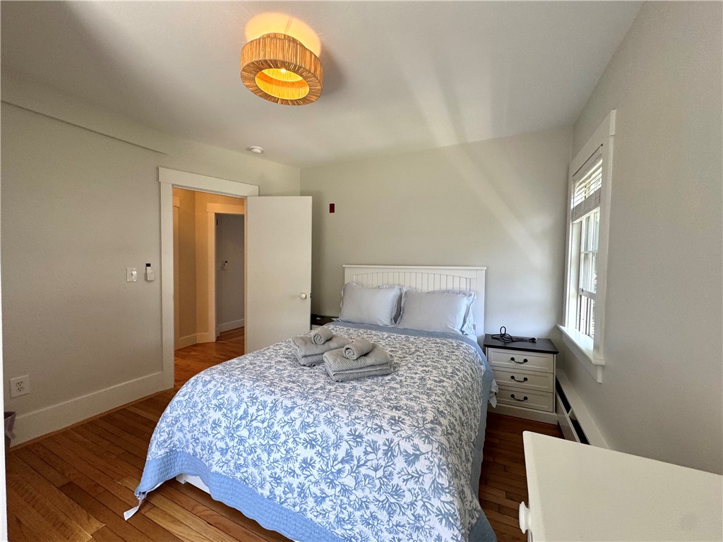 19 Walnut Street, Unit 4 Newport, RI 02840 - Photo 6 of 11