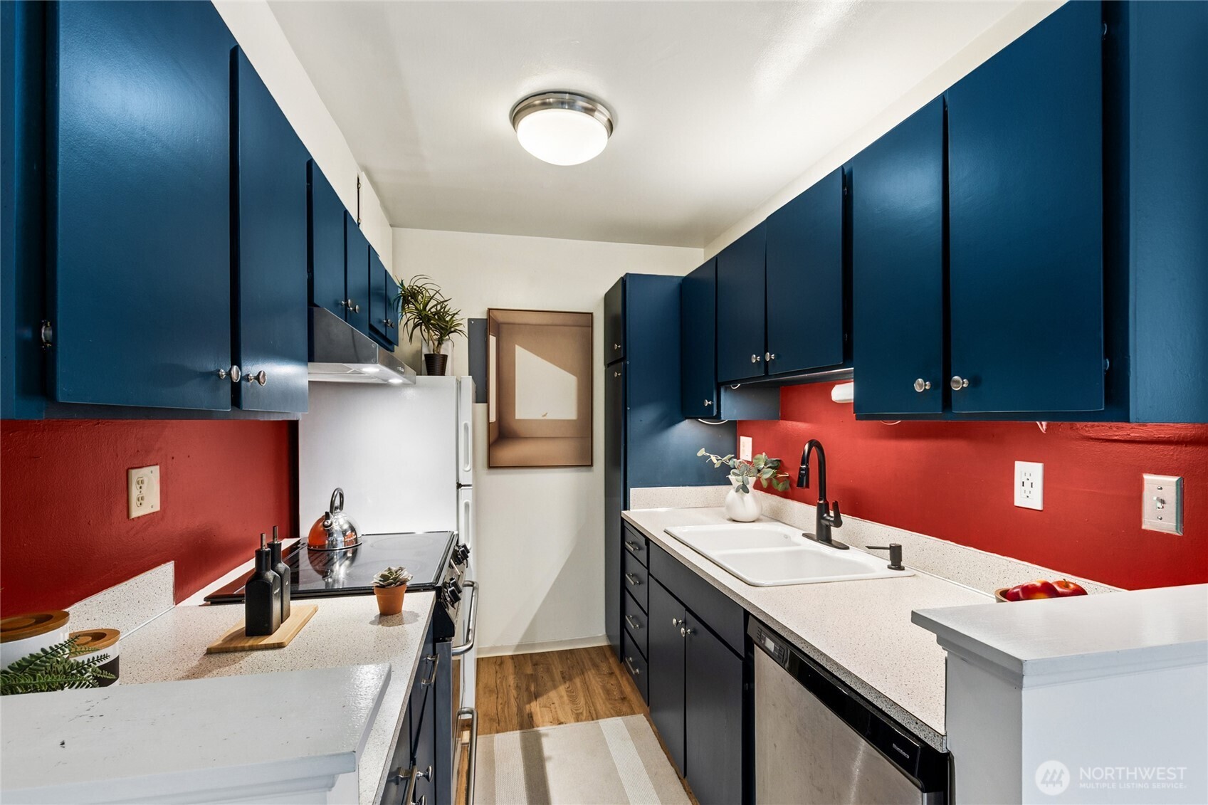 2111 East John Street, Unit 202 Seattle, WA 98112 - Photo 8 of 13