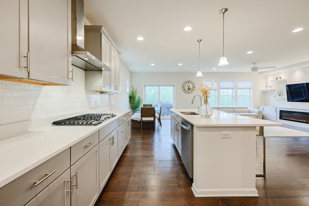 1 Walnut Way, Unit 1 Hopkinton, MA 01748 - Photo 12 of 42 Gallery Image 12