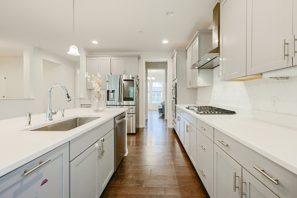 1 Walnut Way, Unit 1 Hopkinton, MA 01748 - Photo 10 of 42 Gallery Image 10