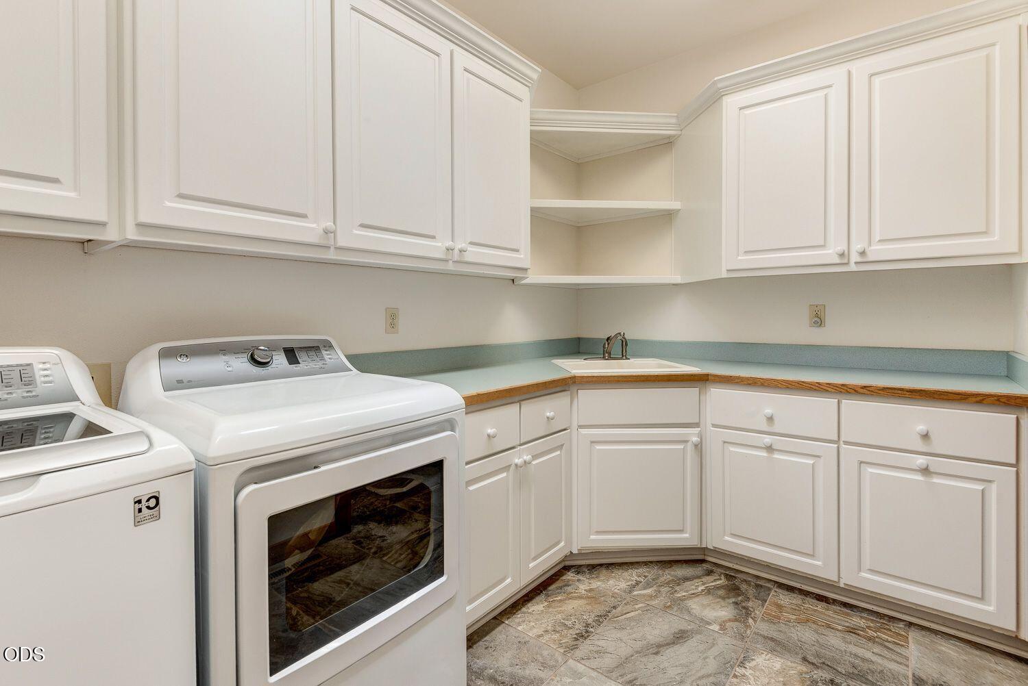 64464 Collins Road Bend, OR 97703 - Photo 28 of 58 Gallery Image 28