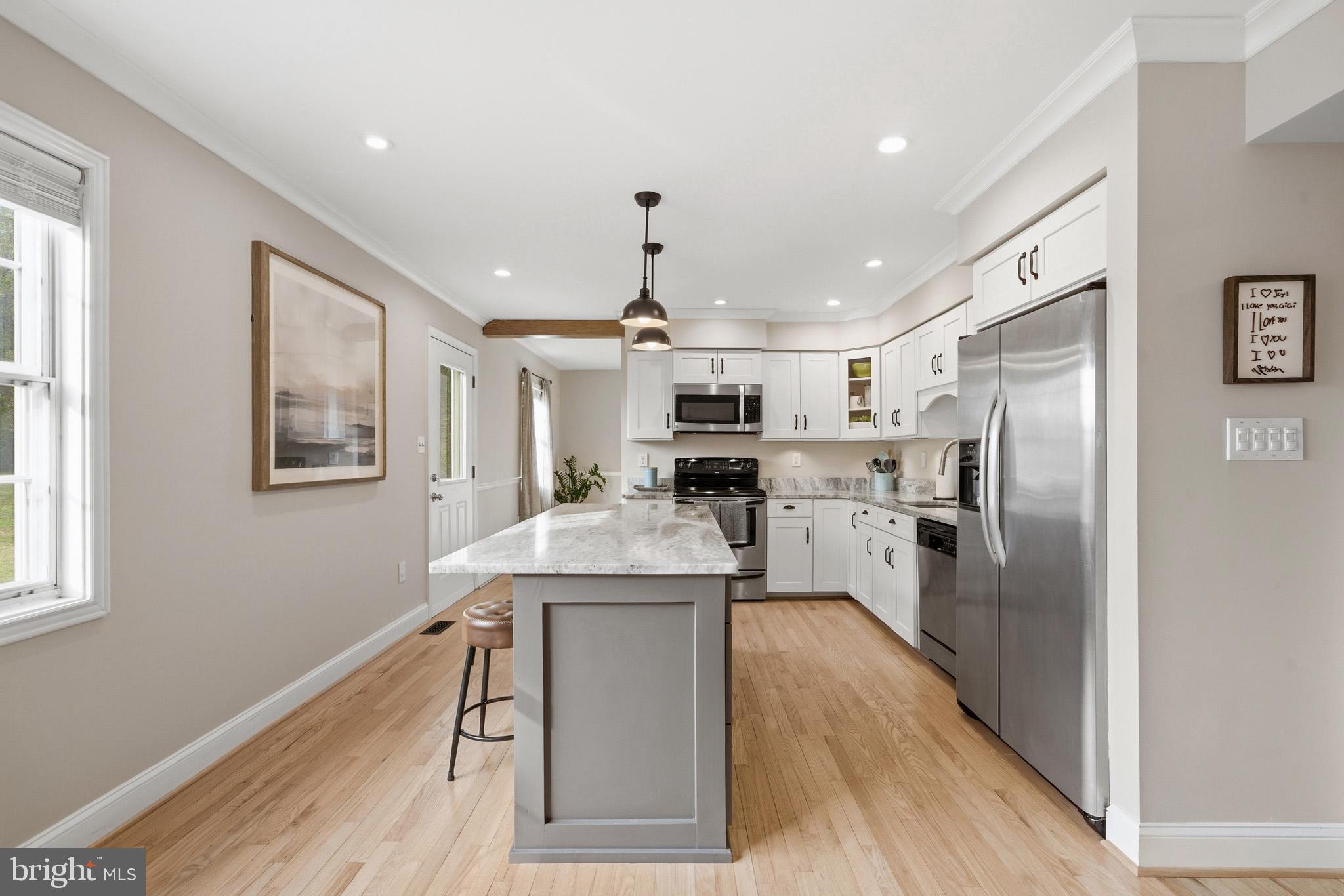 1707 Candlestick Way Owings, MD 20736 - Photo 13 of 59 Lots of good working space.