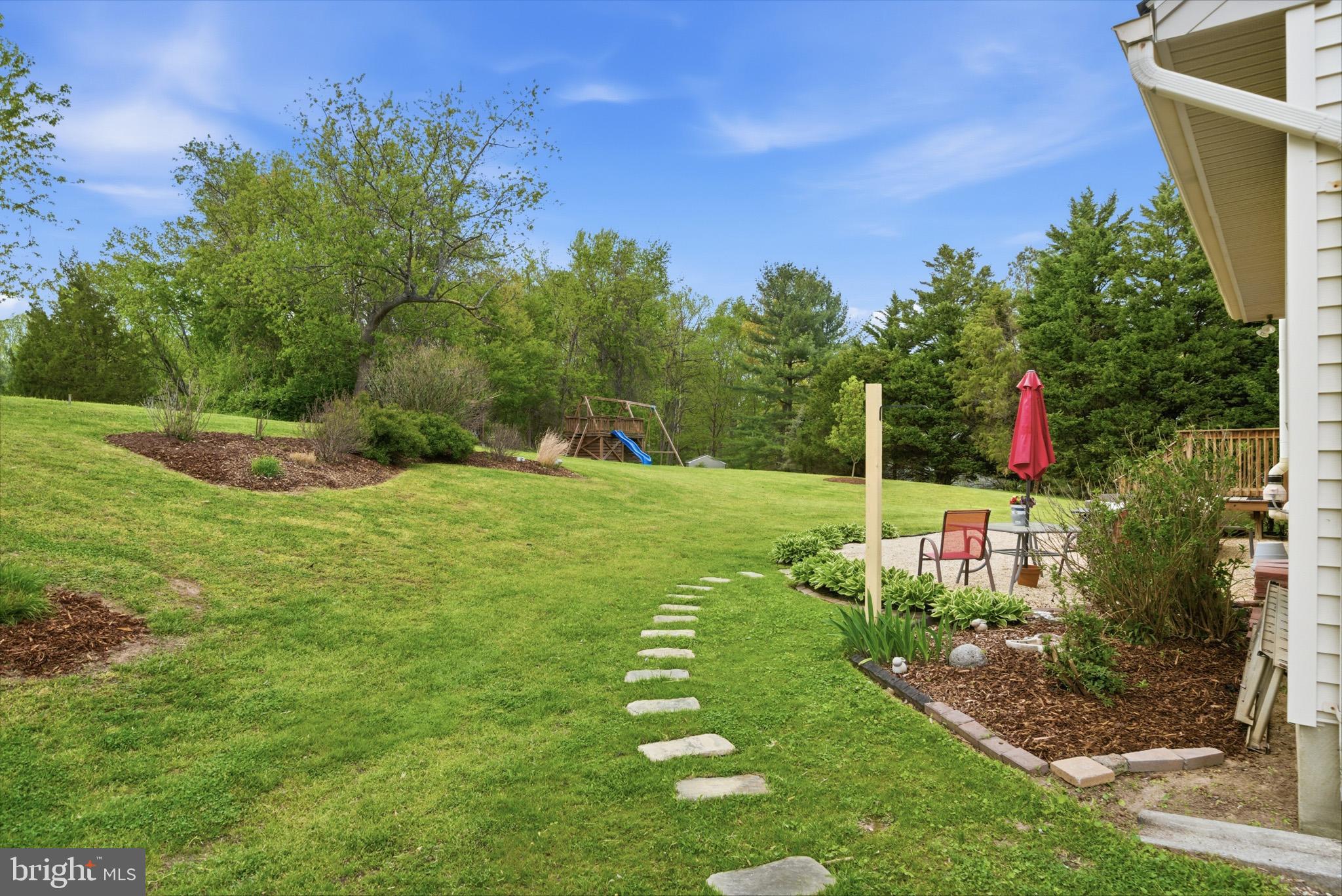 1707 Candlestick Way Owings, MD 20736 - Photo 50 of 59 Walk way from the driveway.