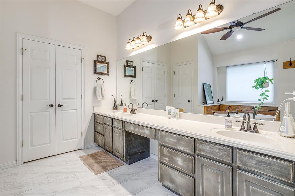 131 Mockingbird Lane Aledo, TX 76008 - Photo 26 of 40