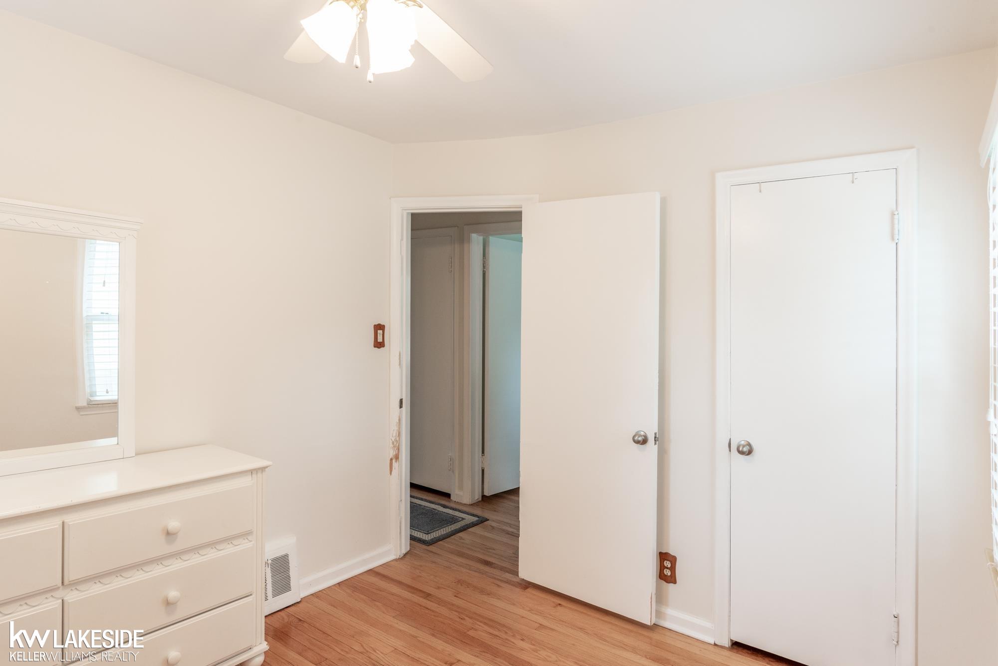 55233 Hayes Road Utica, MI 48315 - Photo 15 of 28