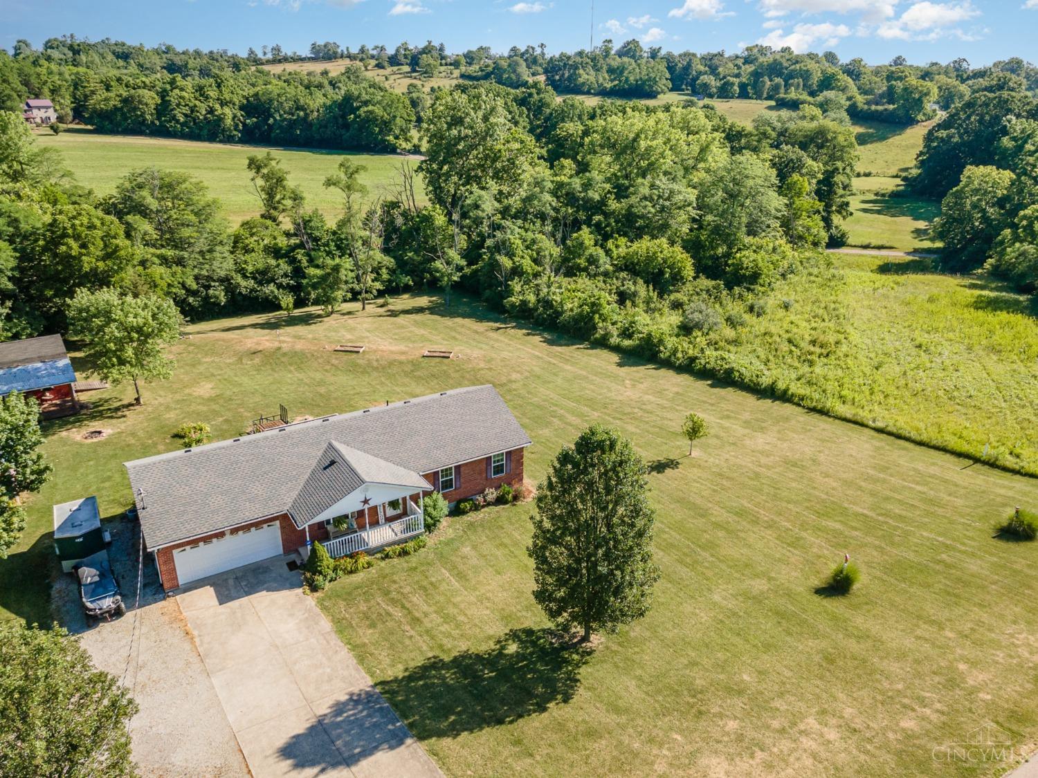 138 Beissinger Road Hamilton, OH 45013 - Photo 2 of 43 Gallery Image 2