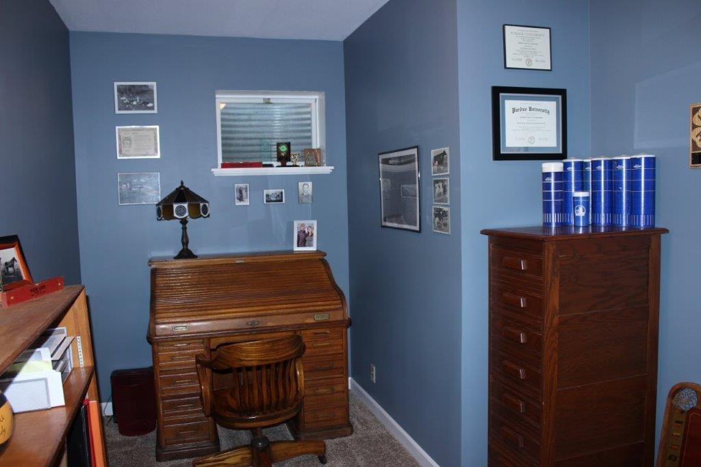 2361 North Fox Farm Road Warsaw, IN 46580 - Photo 18 of 26 Gallery Image 18