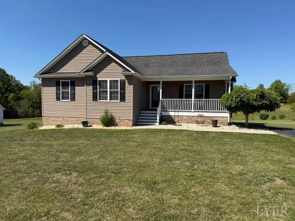 $373,400 | 216 Avery Lane, Appomattox, VA 24522