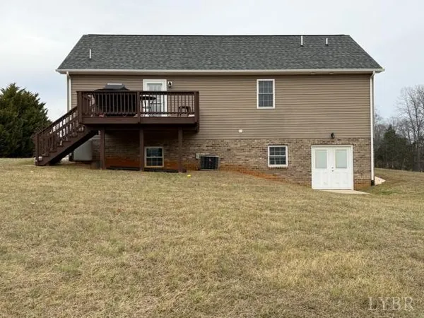 a front view of a house with garage