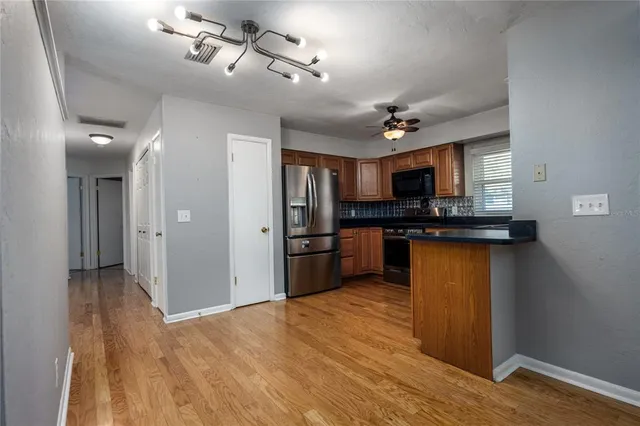 $2,500 | 7604 Southwest 56 Avenue, Gainesville, FL 32608