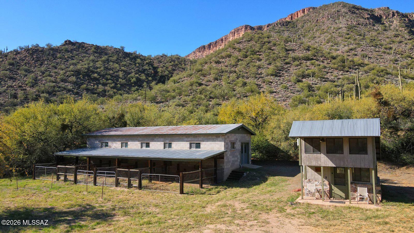 92425 East Aravaipa Road Winkelman, AZ 85192 - Photo 9 of 50