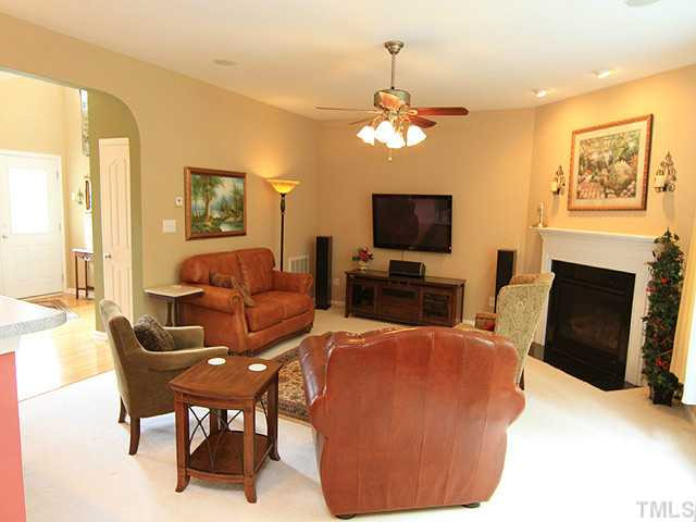 8412 Dunnington Circle Raleigh, NC 27613 - Photo 2 of 13 Photo 2