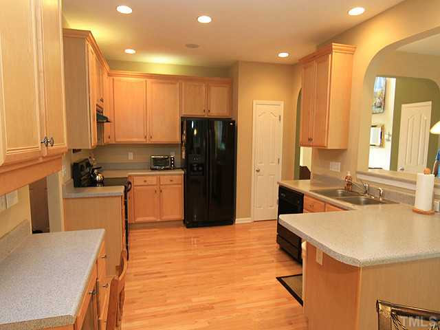 8412 Dunnington Circle Raleigh, NC 27613 - Photo 4 of 13 Photo 4