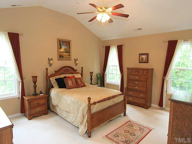 8412 Dunnington Circle Raleigh, NC 27613 - Photo 6 of 13 Photo 6