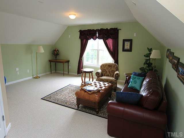 8412 Dunnington Circle Raleigh, NC 27613 - Photo 9 of 13 Photo 9