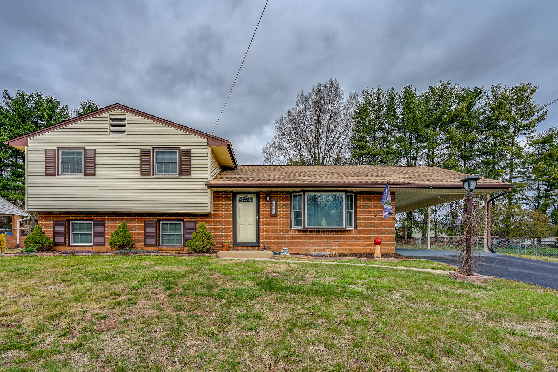 5025 Bruceton Road Southwest Roanoke, VA 24018 - Photo 1 of 35 DSC07975_6_7_8_9