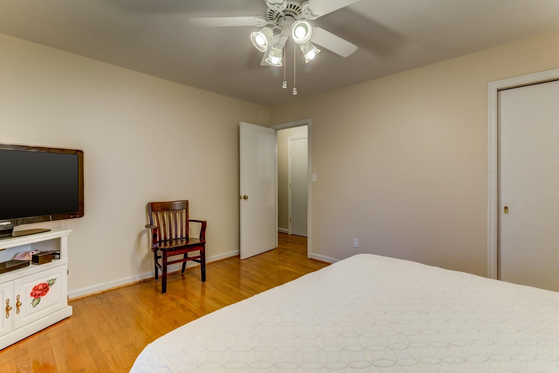 5025 Bruceton Road Southwest Roanoke, VA 24018 - Photo 20 of 35 019-305291-19-5025 Bruceton Rd SW-10-2-E