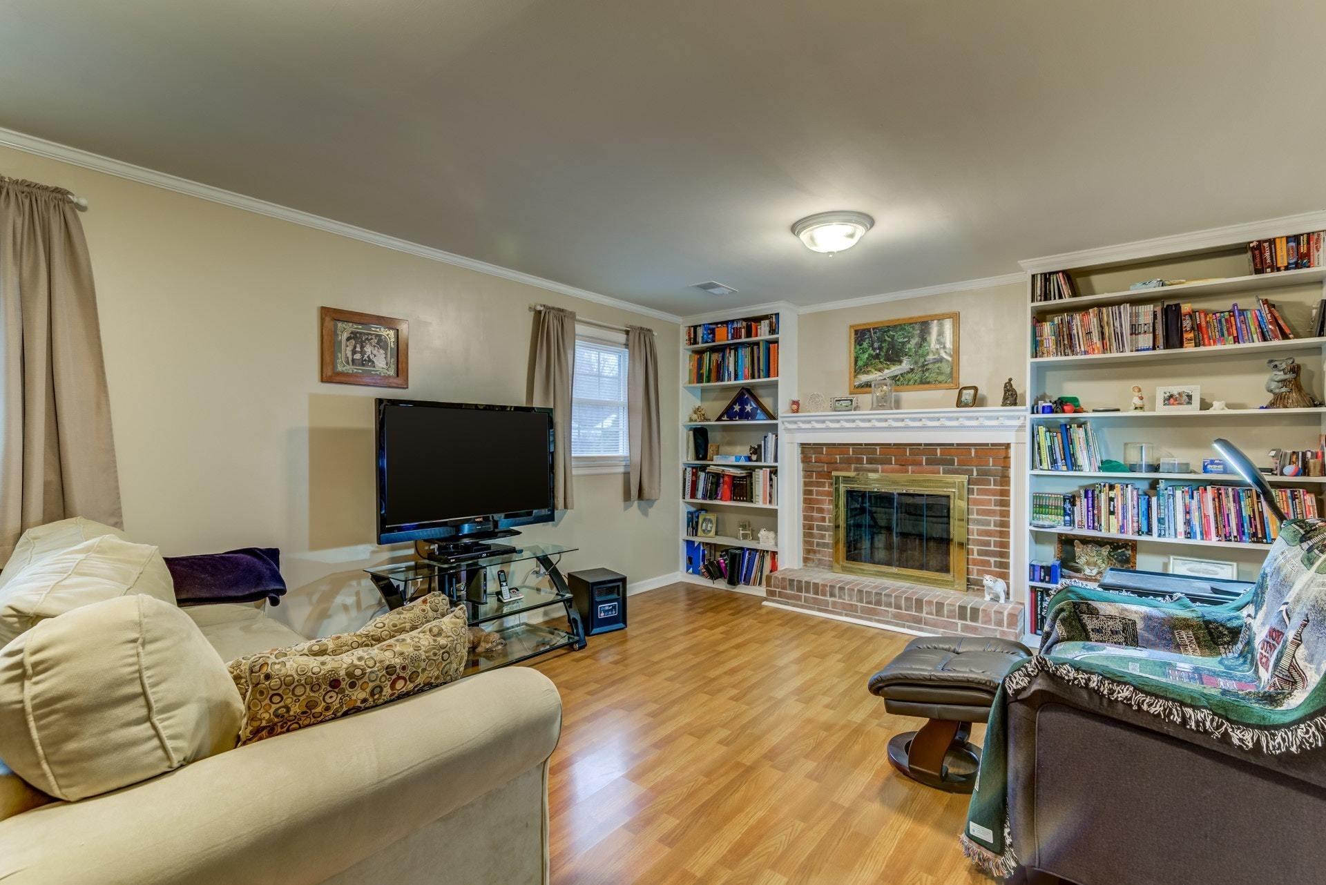5025 Bruceton Road Southwest Roanoke, VA 24018 - Photo 23 of 35 022-305291-22-5025 Bruceton Rd SW-5-13-E