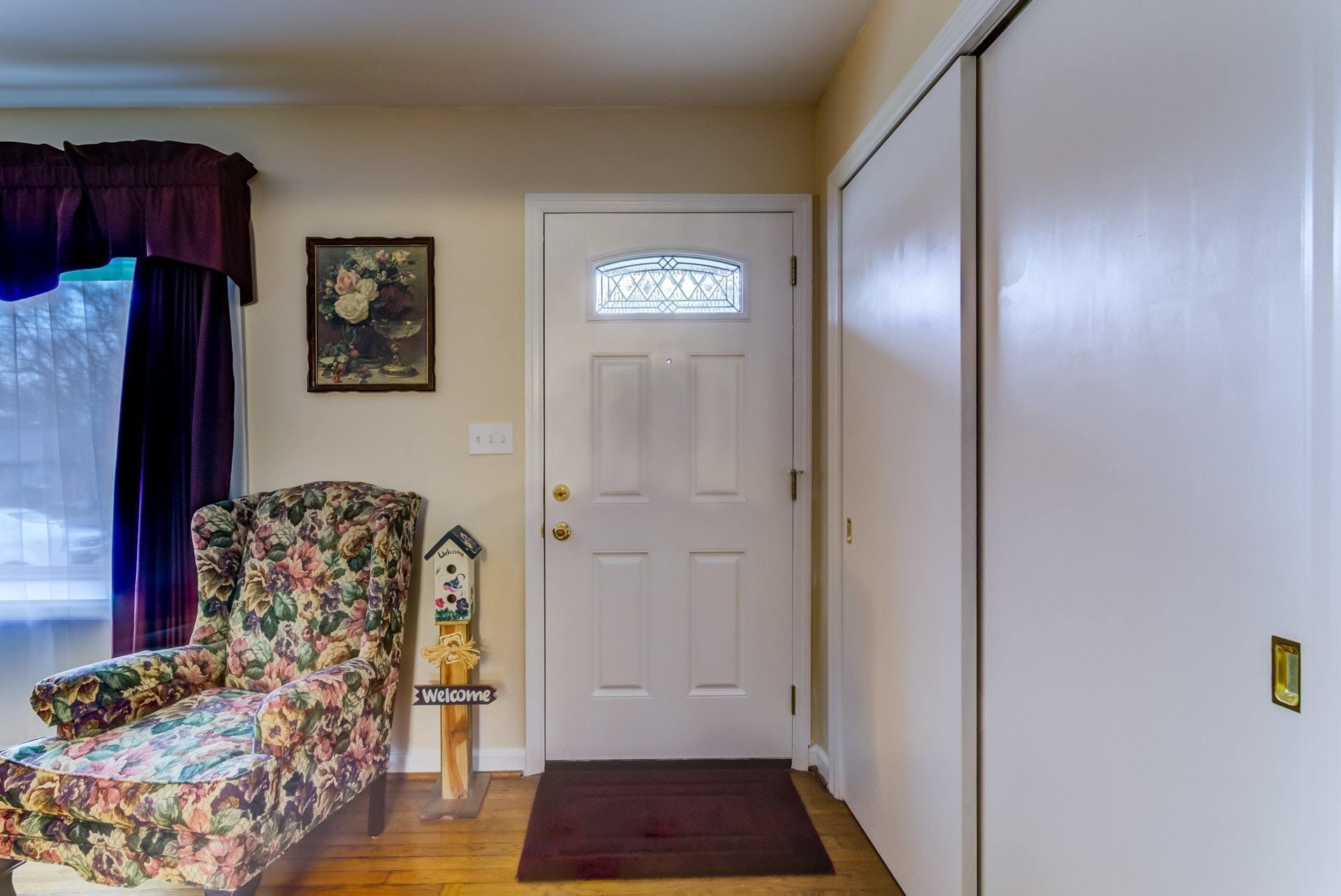 5025 Bruceton Road Southwest Roanoke, VA 24018 - Photo 5 of 35 004-305291-04-5025 Bruceton Rd SW-10_746