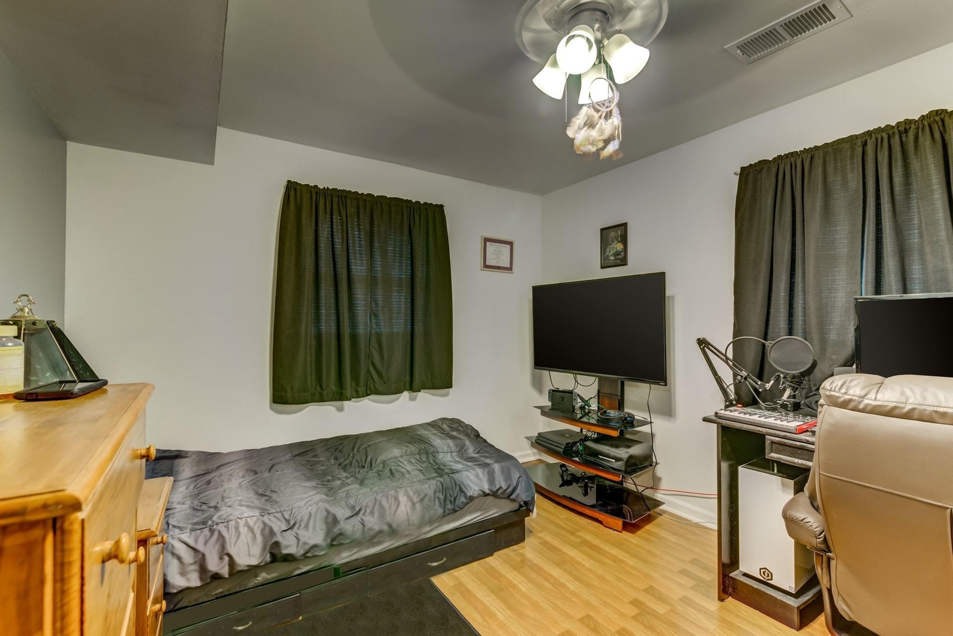 5025 Bruceton Road Southwest Roanoke, VA 24018 - Photo 8 of 35 007-305291-07-5025 Bruceton Rd SW-40-Edi