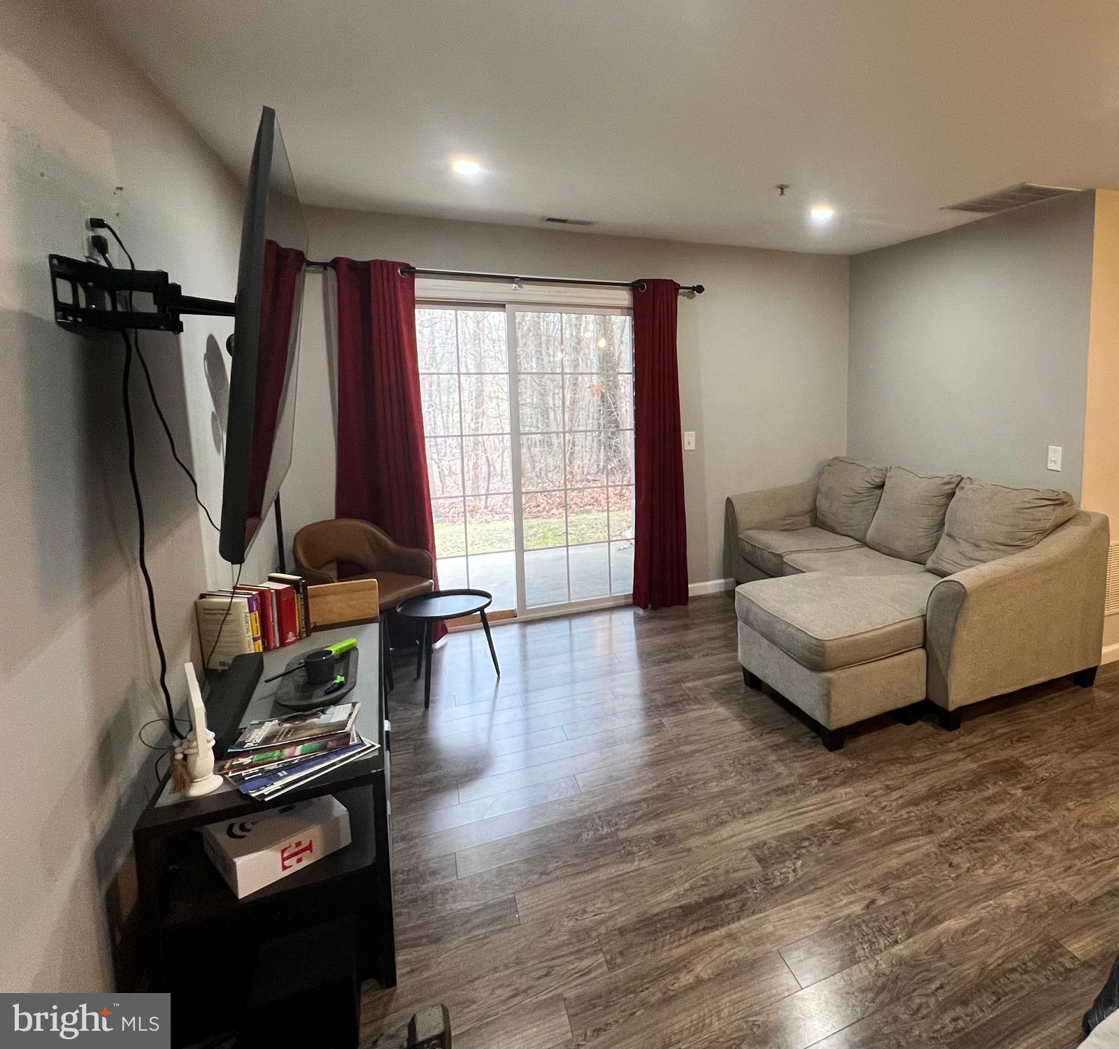 328 Nicholas Drive Riverside, NJ 08075 - Photo 4 of 18