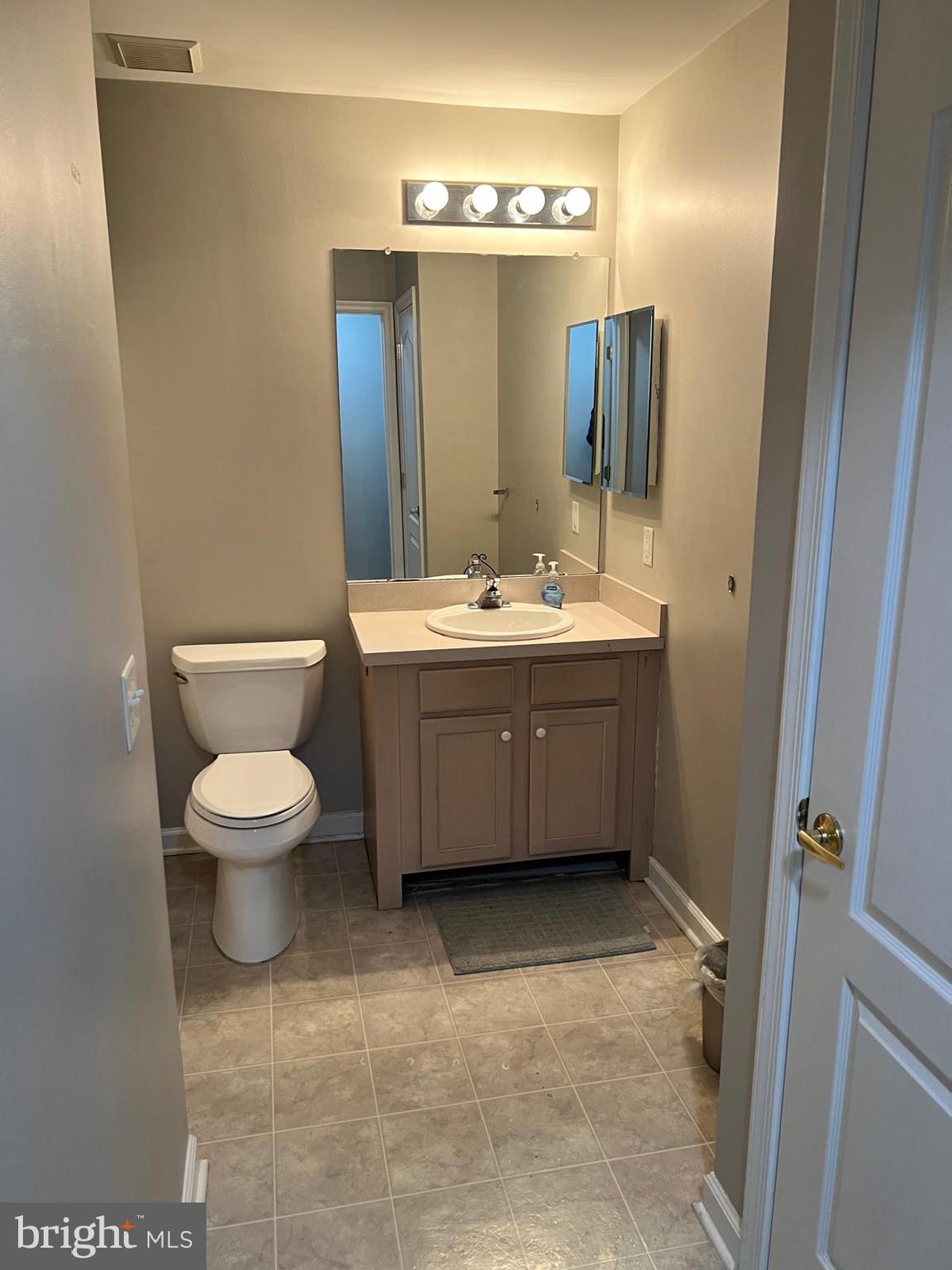 328 Nicholas Drive Riverside, NJ 08075 - Photo 6 of 18