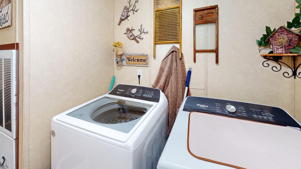142 Ninny Ridge Road Whitesburg, TN 37891 - Photo 11 of 70 142-Ninny-Ridge-Rd-Laundry