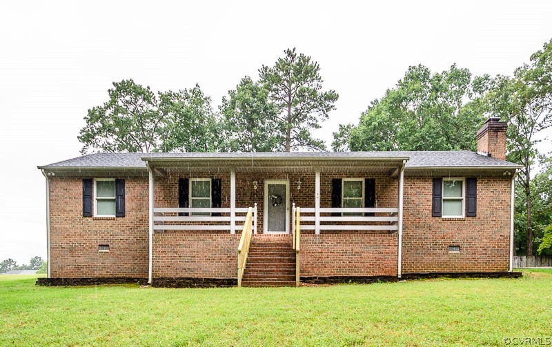 619 Broad St Road Manakin-Sabot, VA 23103 - Photo 3 of 49 a front view of a house with a yard