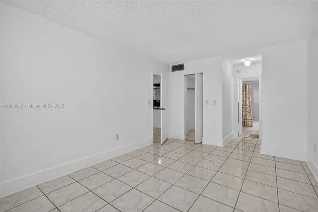 $164,700 | 16465 Northeast 22nd Avenue, Unit 116, North Miami Beach, FL 33160