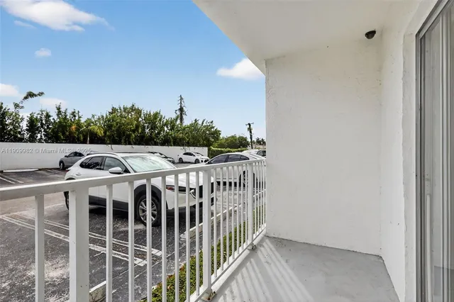 $164,700 | 16465 Northeast 22nd Avenue, Unit 116, North Miami Beach, FL 33160