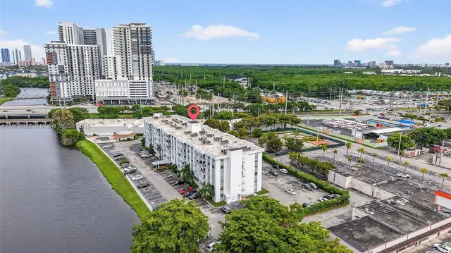 $164,700 | 16465 Northeast 22nd Avenue, Unit 116, North Miami Beach, FL 33160