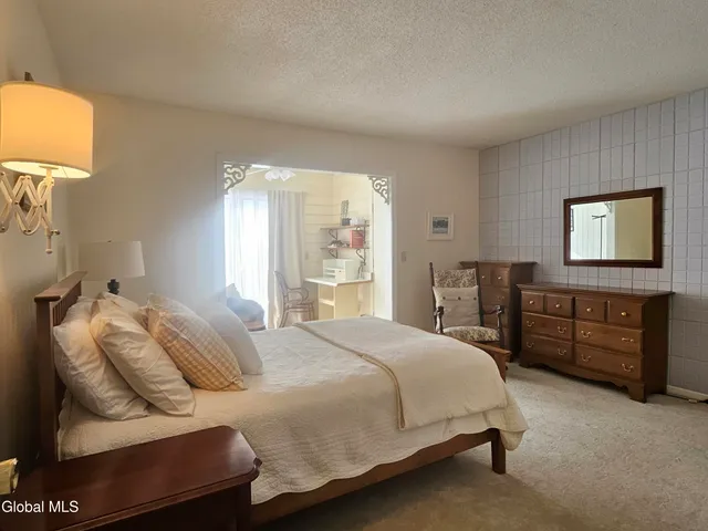 $299,900 | 45 Walker Lane, Queensbury, NY 12804